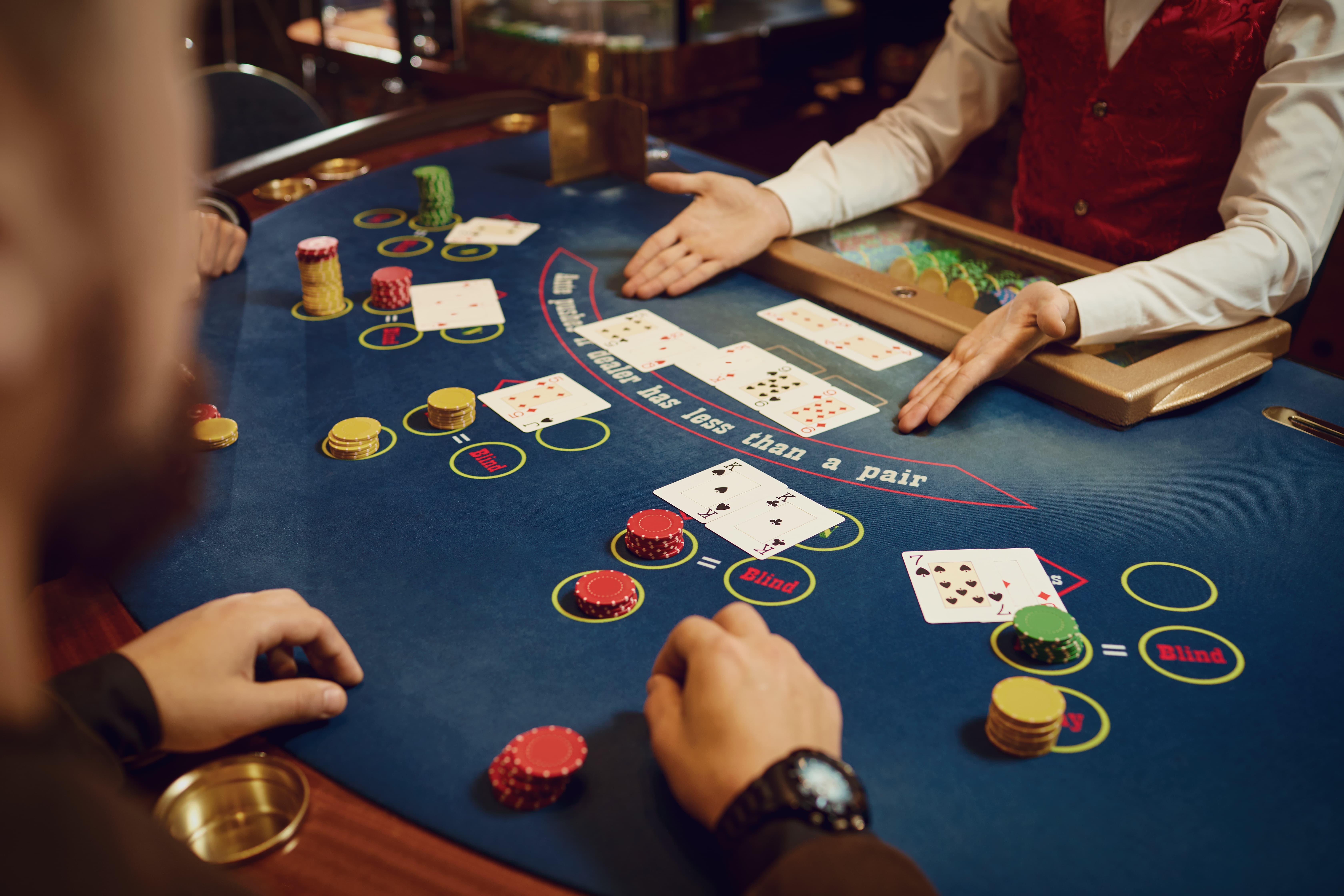 ultimate texas holdem casino game