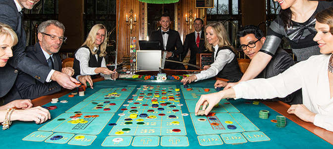 french roulette table