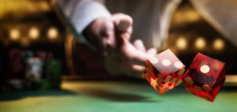 Iron cross craps strategy
