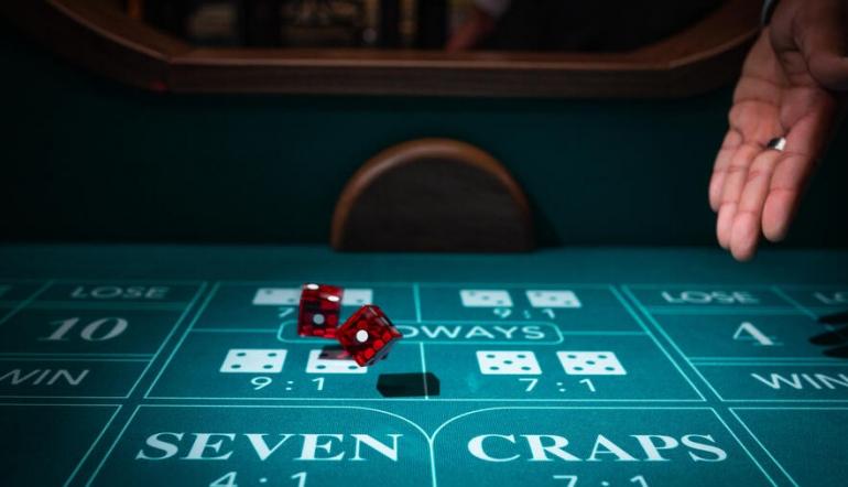 Shooting Dice At Craps: Tips, Insights And Type Of Shooters