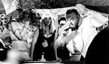 007 casino royale scene, 1966